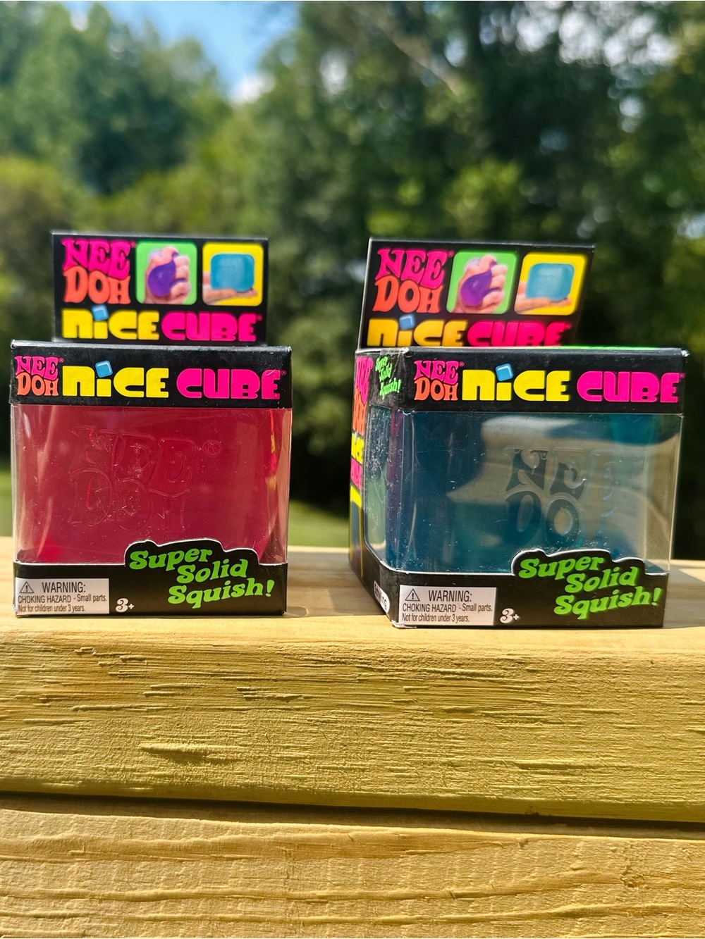 NEW NeeDoh Nice Cube Set  “PINK & BL Super Solid Squish Nee Doh Fidget Toy